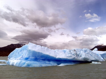 氷河が青い理由