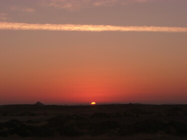車窓からの日の出