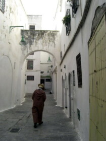 真っ白な家並み