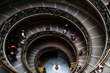 二重らせん階段