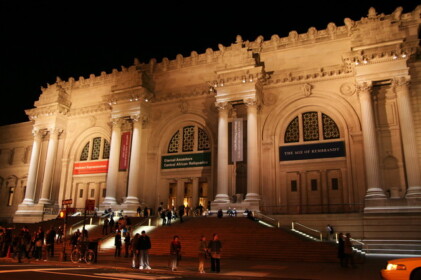 夜のメトロポリタン美術館