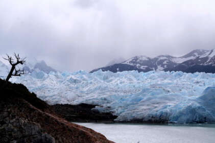 天候には恵まれず