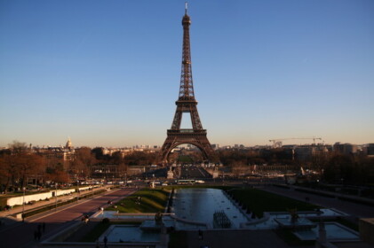 シャイヨー宮からみたエッフェル塔