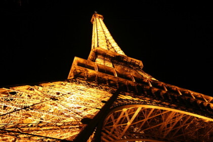 夜のエッフェル塔