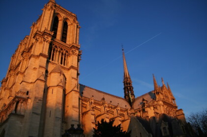 夕焼けのノートルダム大聖堂
