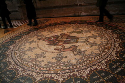 もう一つの見どころはモザイク