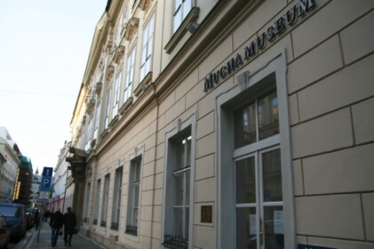 ミュシャ美術館