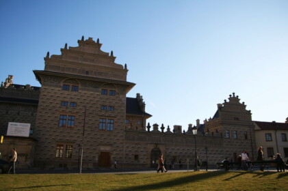 シュバルツェンベルク宮殿