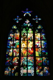 ミュシャが手がけたステンドグラス