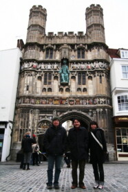 大聖堂の入口にて2