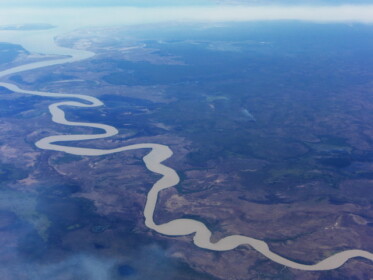 空から見たアデレードリバー。