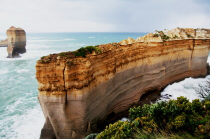 細長く切り立った奇岩