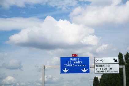 トゥールに到着