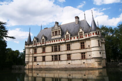 美しいアゼルリドー城