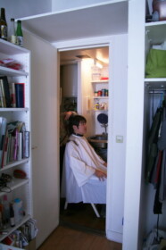 翌日は髪をカット