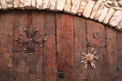 独特なドアの飾り