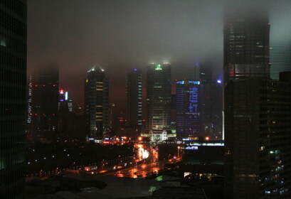 ホテルの部屋からの夜景