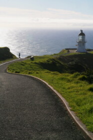 レインガ岬の白い灯台