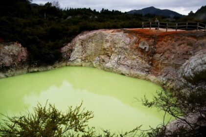 不思議な色のデビルズバス