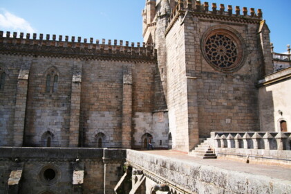 エヴォラのカテドラルにて