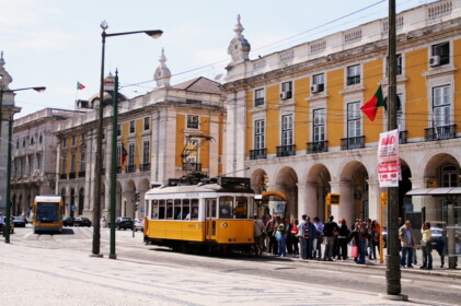 コメルシオ広場にて