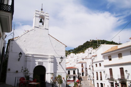 スペイン広場にある教会