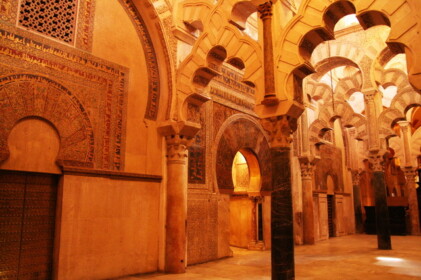 ミフラーブの周り