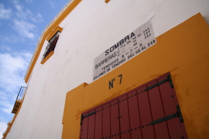 闘牛を見るにはソンブラの席が良い