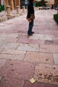 レオンは巡礼の町