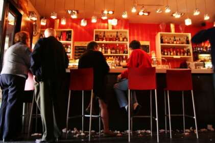 ビスカヤ橋近くのバール